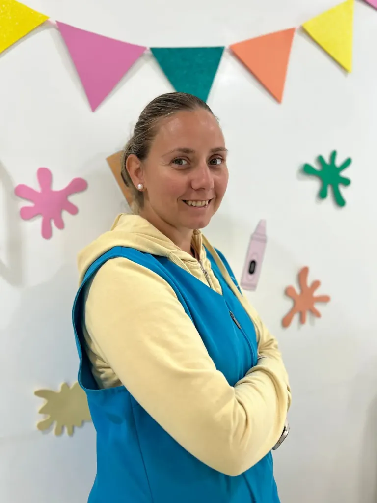 Aula de bebés de 0 a 1 año del centro de educación infantil Bombonets en Dénia